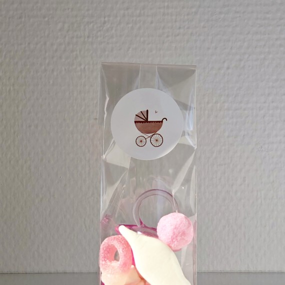 Geboortetraktatie meisje